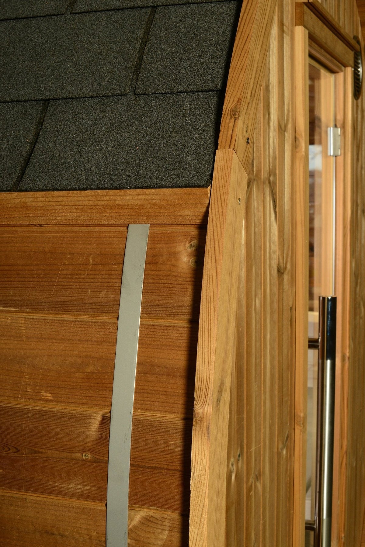 Takoa 4-6 Person Half Moon Classic Barrel Sauna